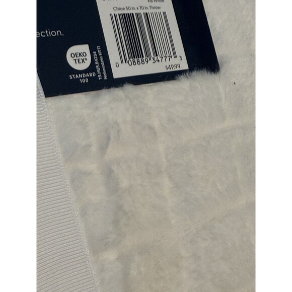 NEW Koolaburra By Ugg Chloe Faux Fur Throw Blanket 50” x 70” White (Various ) - Picture 7 of 8